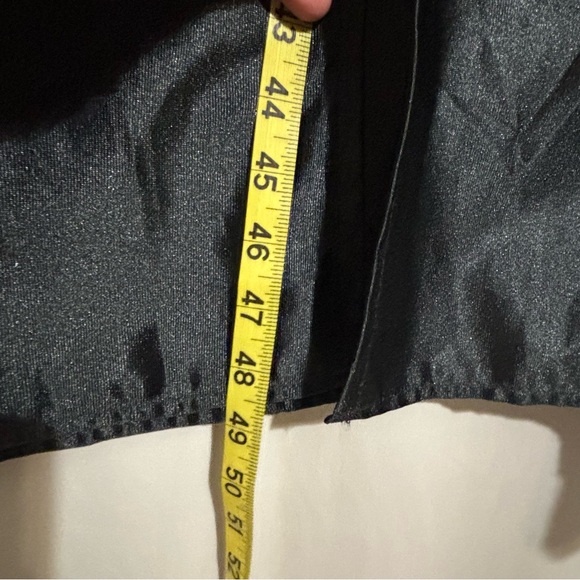 Black Unisex Graduation Judge’s Gown Choir Robe Halloween costume One size - Picture 8 of 8